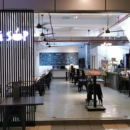 שאה אלאם Vista Alam Studio Units - Pool, Food Court מראה חיצוני תמונה