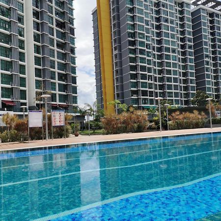 שאה אלאם Vista Alam Studio Units - Pool, Food Court מראה חיצוני תמונה
