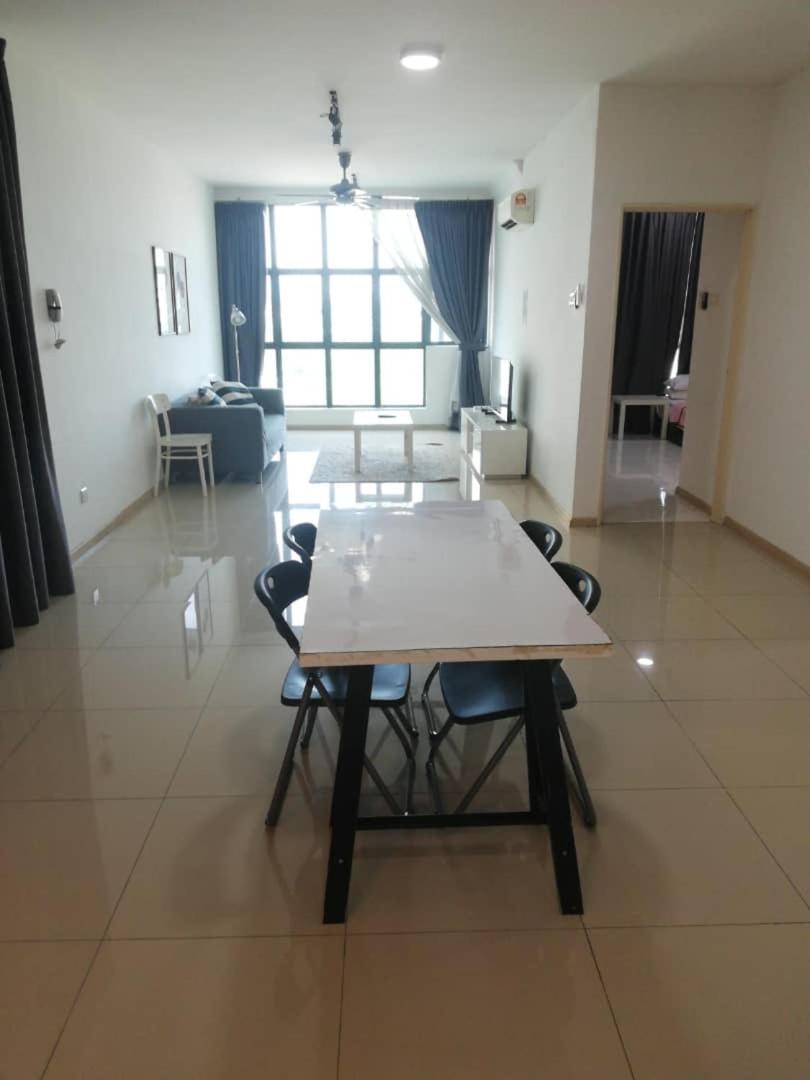 שאה אלאם Vista Alam Studio Units - Pool, Food Court חדר תמונה