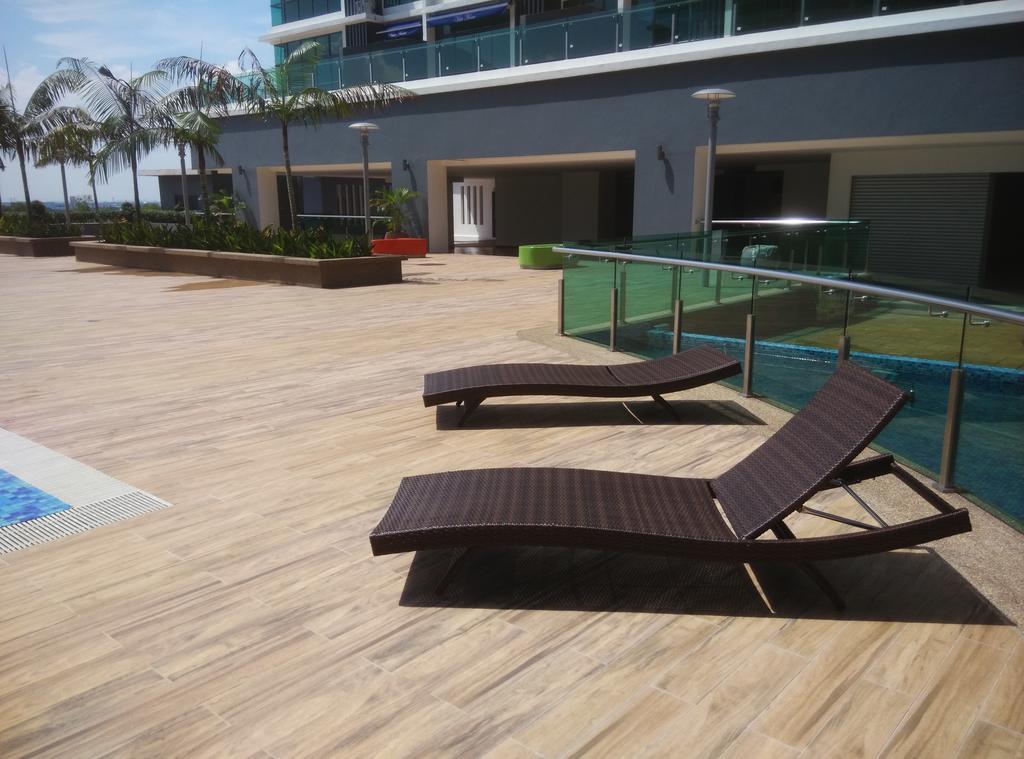 שאה אלאם Vista Alam Studio Units - Pool, Food Court מראה חיצוני תמונה