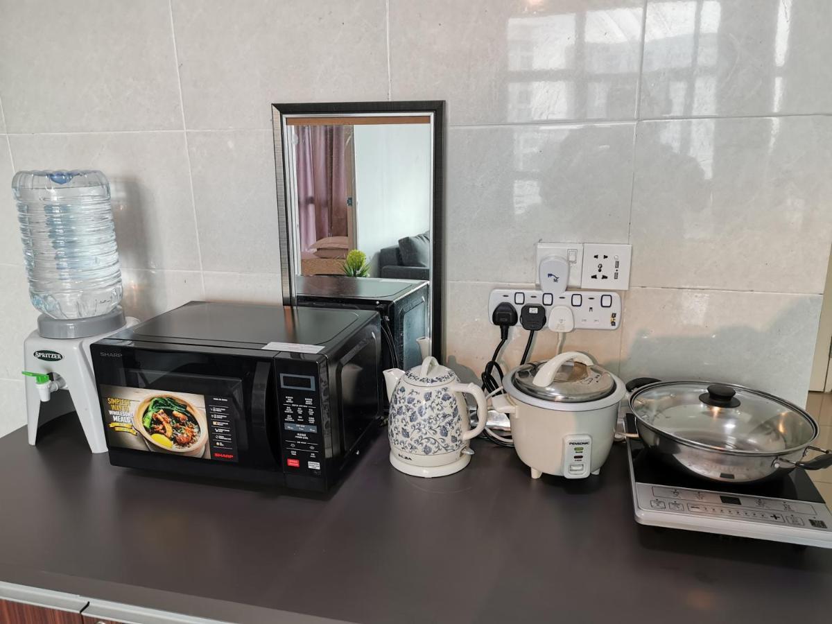 שאה אלאם Vista Alam Studio Units - Pool, Food Court מראה חיצוני תמונה