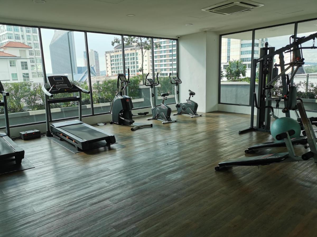 שאה אלאם Vista Alam Studio Units - Pool, Food Court מראה חיצוני תמונה