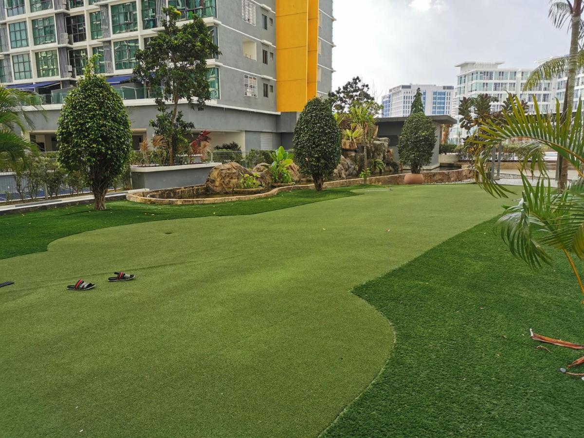 שאה אלאם Vista Alam Studio Units - Pool, Food Court מראה חיצוני תמונה