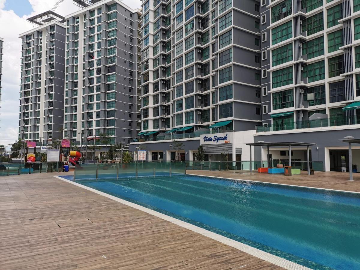 שאה אלאם Vista Alam Studio Units - Pool, Food Court מראה חיצוני תמונה